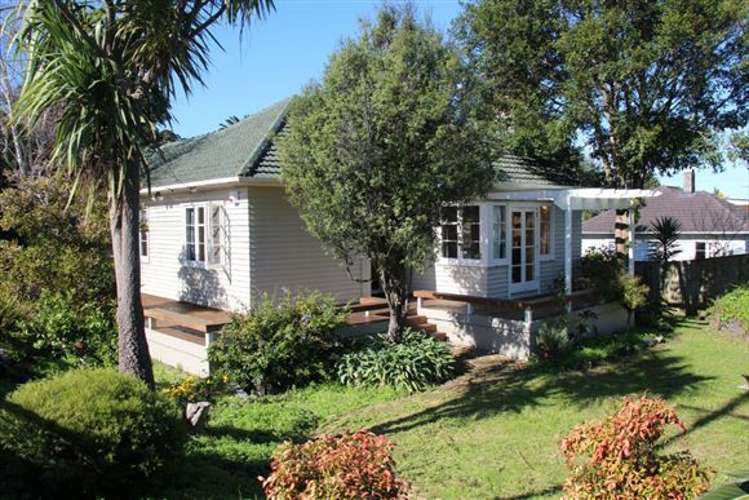 144 Landscape Road Mount Eden_0