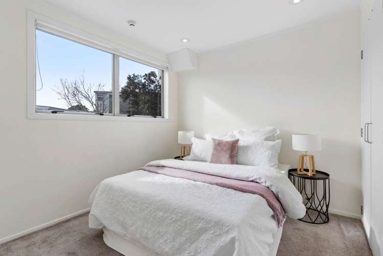 60/3 Wagener Place Mount Albert_6