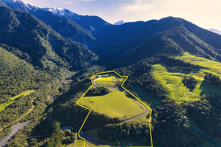 285F Bay Paddock Road Kaikoura_13