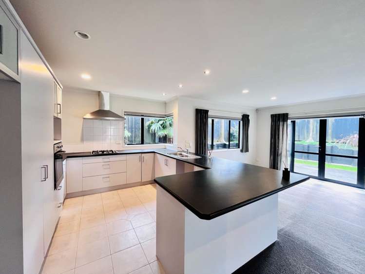 5 Finbar Close Flat Bush_12