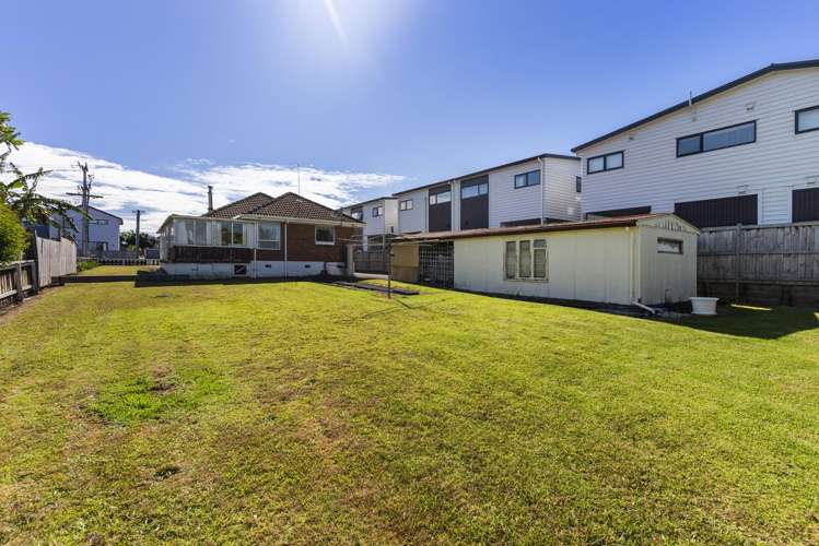 13 Churchill Avenue Manurewa_28