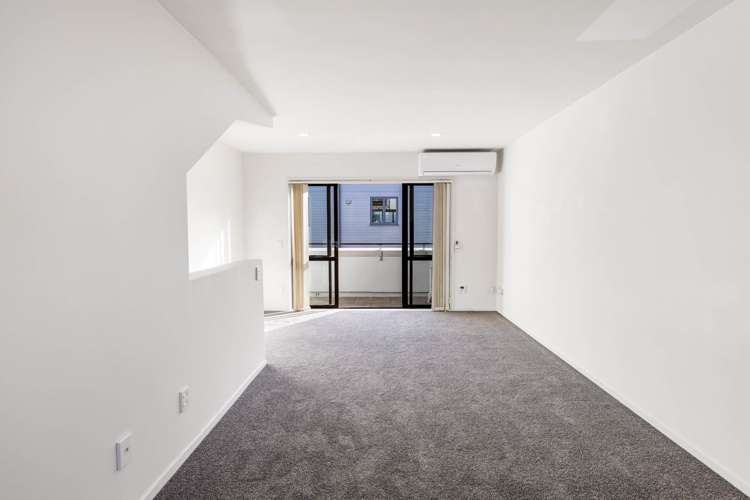 9/27 Rossmay Terrace Mt Eden_11