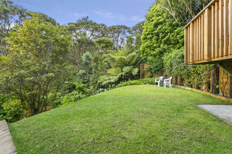 274 Glengarry Road Glen Eden_24