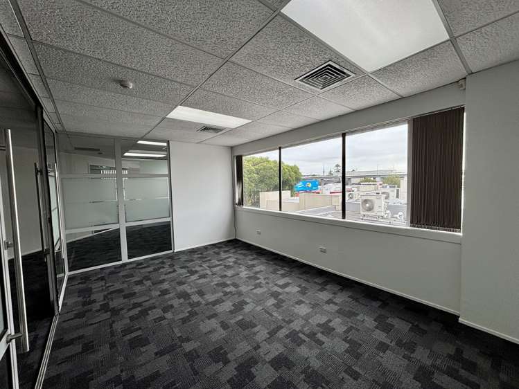Suite F/2 - 8 Manukau Road Epsom_4