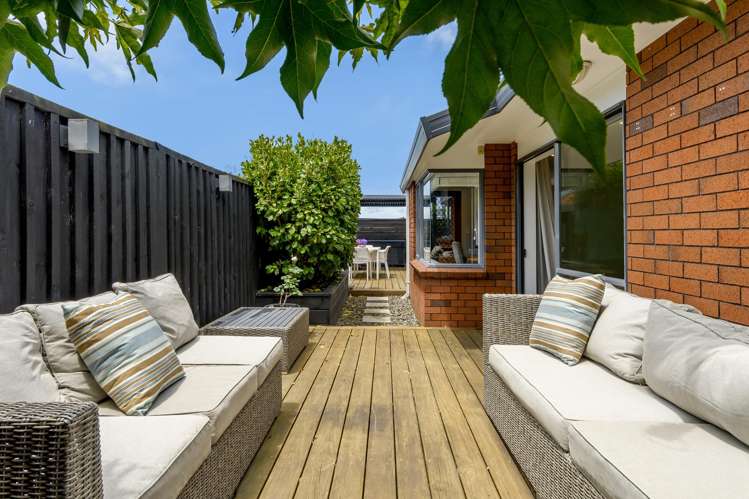 46 Seaview Road Otumoetai_14