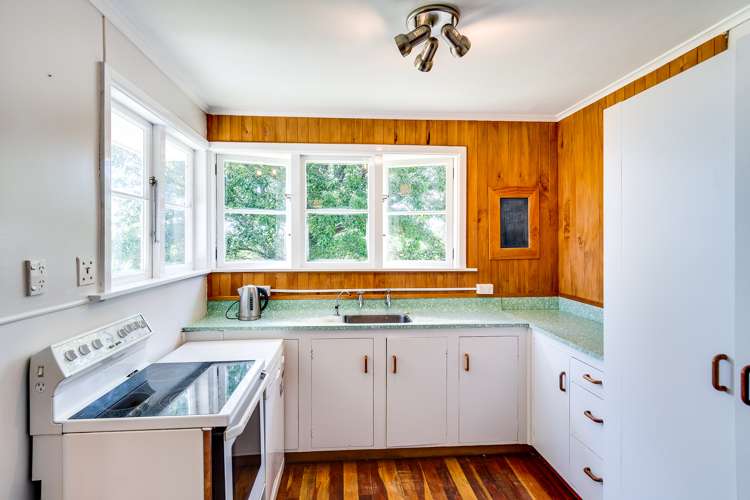 1447 Ridgemount Road Tutira_2