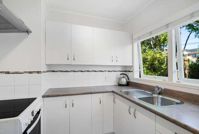 1/103 Landscape Road Mount Eden_3