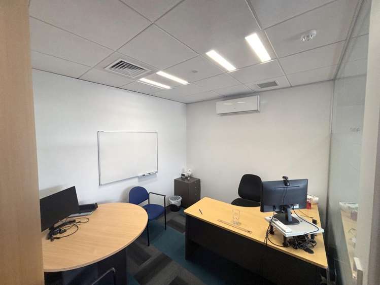 4/1 Show Place Addington_6