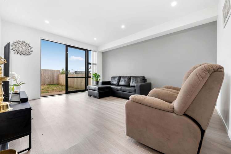 36 Karoro Road Flat Bush_9