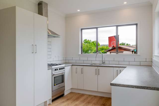 38 Savage Crescent West End_1