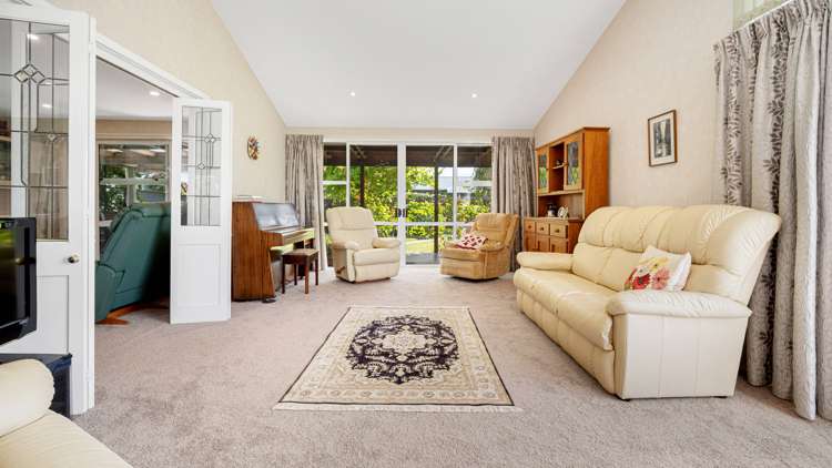 62 Frankleigh Street Somerfield_8