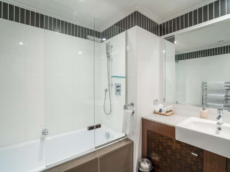 14/225 Lake Terrace Waipahihi_9