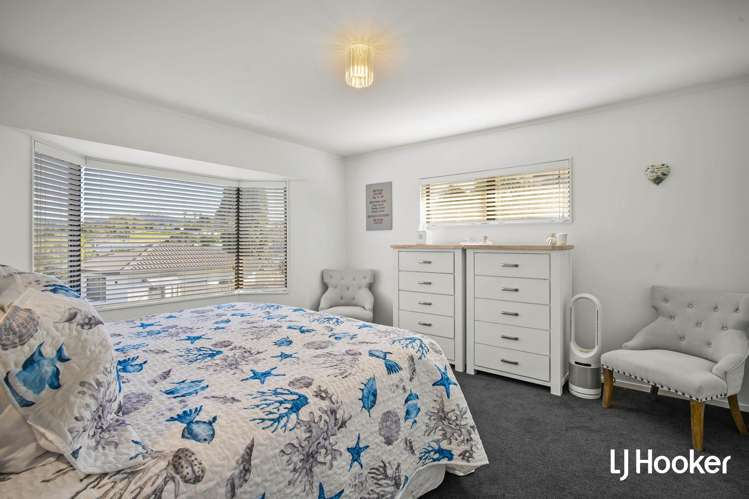 5 Marina Way Athenree_11