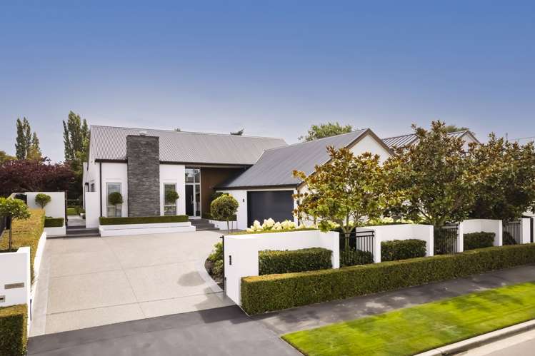 52 Bluestone Drive Waitikiri_0