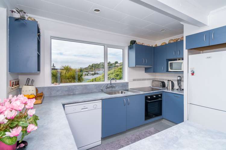 10 Rimu Street Kaka Point_7