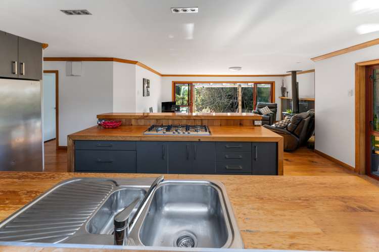 103 Neudorf Road Upper Moutere_17