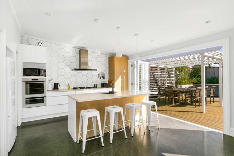 113 Blockhouse Bay Road Avondale_11