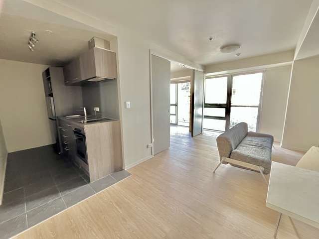 c/2 White Street City Centre_1