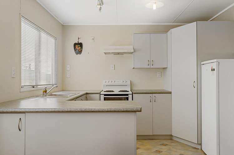 36 Hinemoa Avenue Taupo_9