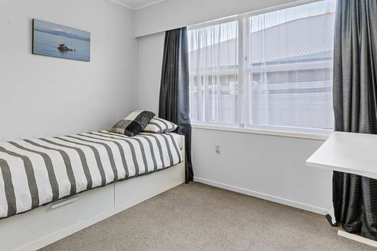 25A Kereru Street Two Mile Bay_12