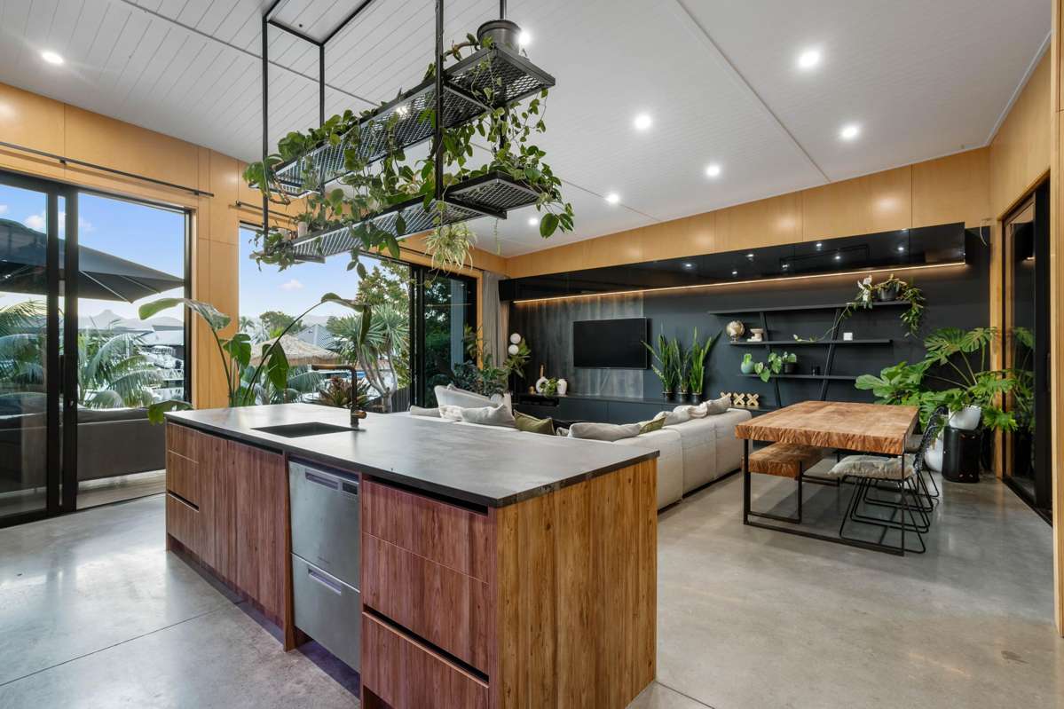 511 Waterways Parade_1