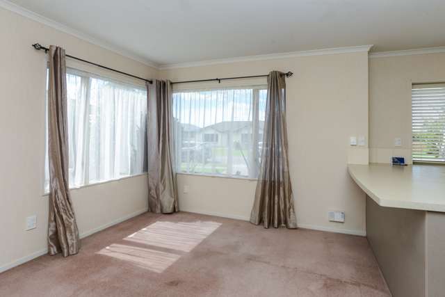 8 Forbury Way Taradale_4