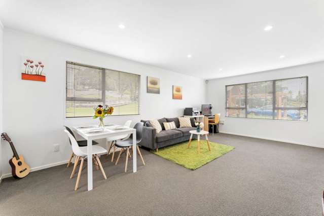 2/13 Neal Avenue Glenfield_1