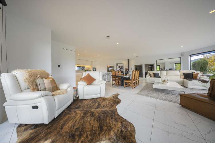 108 William Stephen Road Te Anau_13