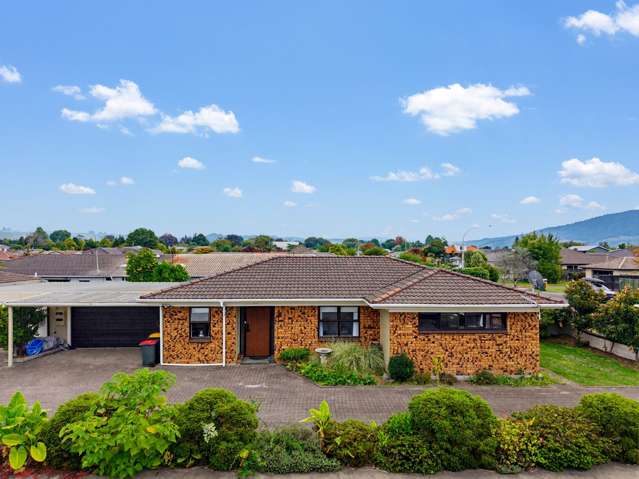 Easy Living with Style & Space