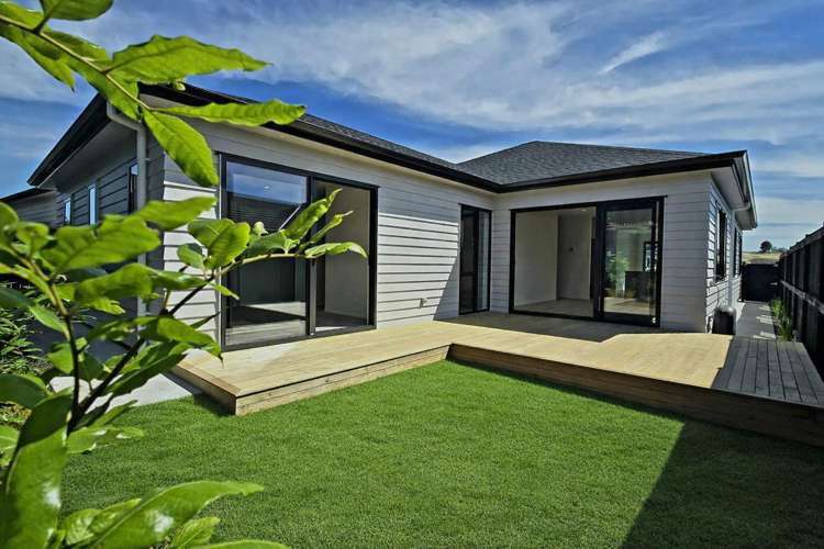 23 Tukutata Crescent Milldale_1