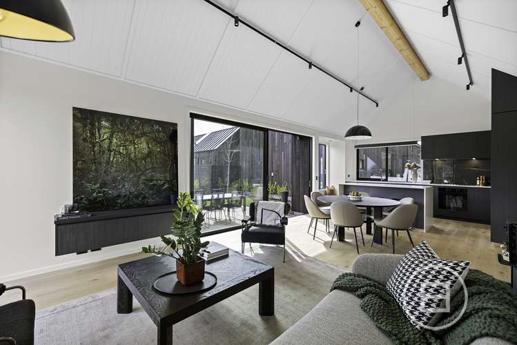 7 Mckenzies Shute Jacks Point_5