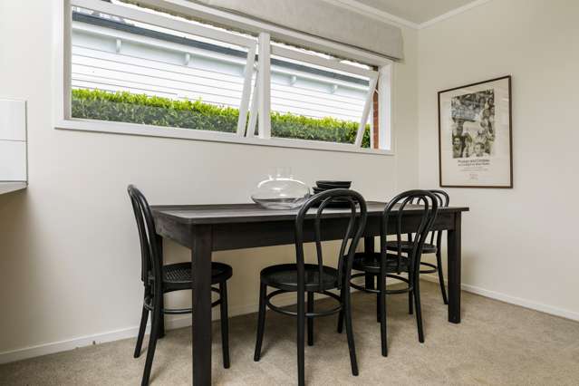 2/134 Calliope Road Stanley Point_4