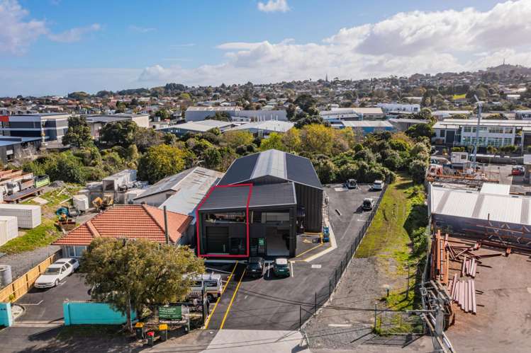 1/16 Bassant Avenue Penrose_11