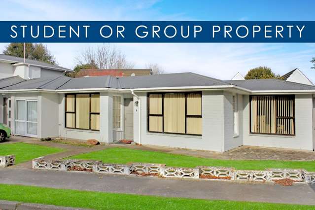 Very Tidy Four Bedroom Student Accommodation