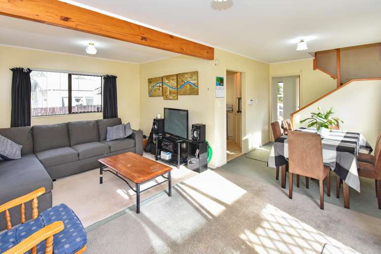 1/2 Miro Street Drury_3