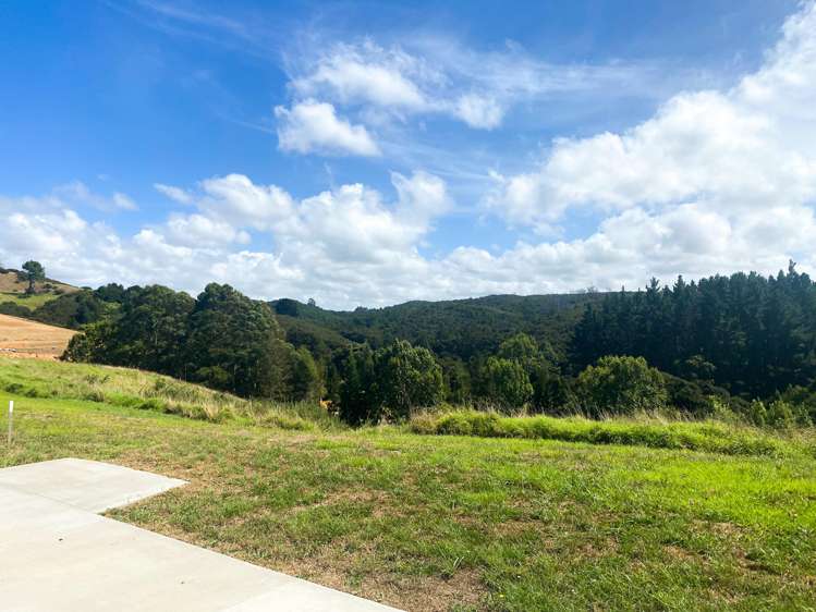 31 Kotuitui Drive Wainui_2