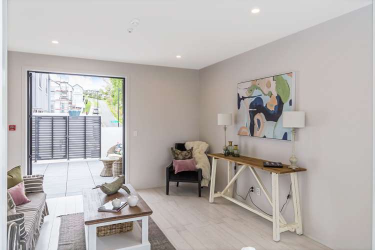 5/4 Stables Lane Silverdale_8