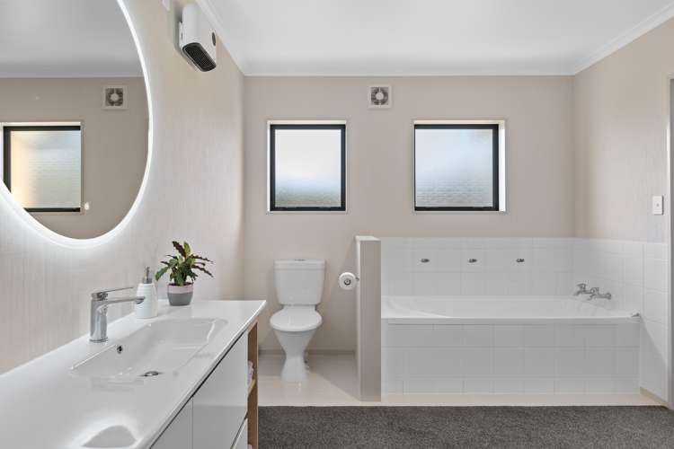 5 Saddle Row Welbourn_8