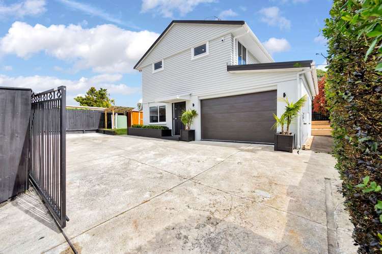 52 Roberts Road Te Atatu South_32