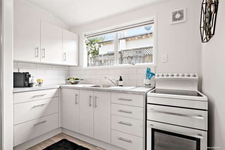 1/71 Spring Street Onehunga_2