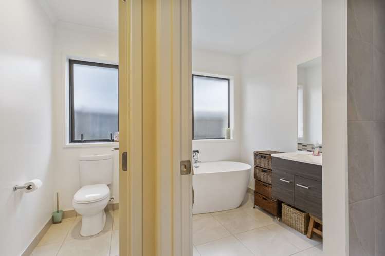 14 Iwinuku Crescent Wattle Downs_18