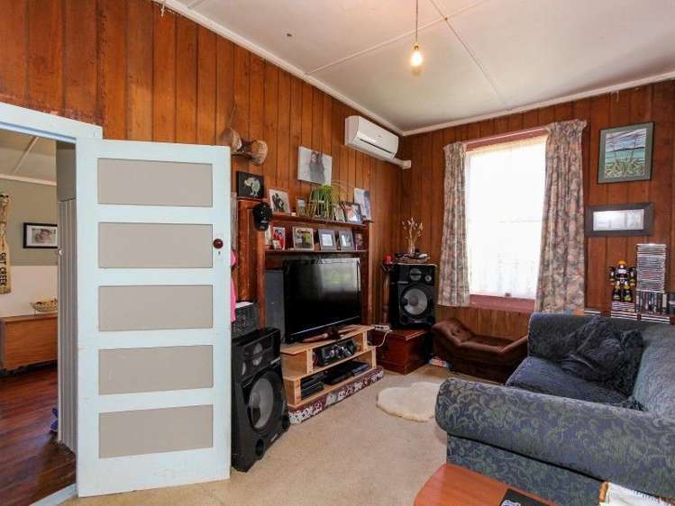 63 Queen Street Waitara_11