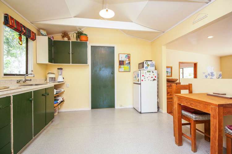 29 Rimutaka Place Titirangi_8