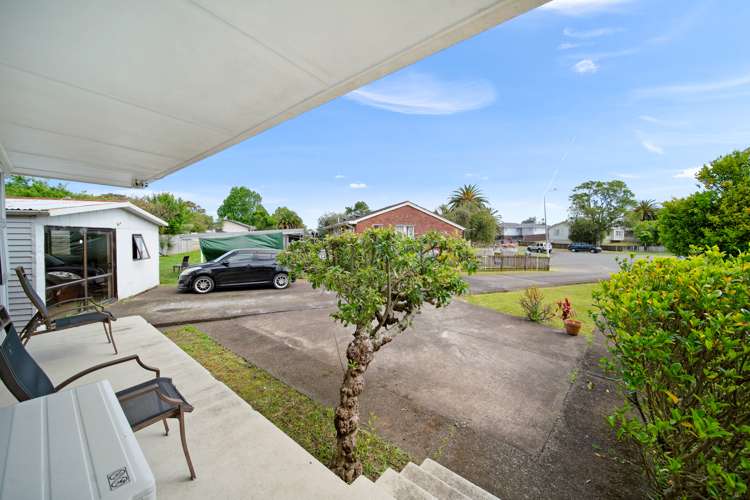 15 Penderford Place Mangere East_16