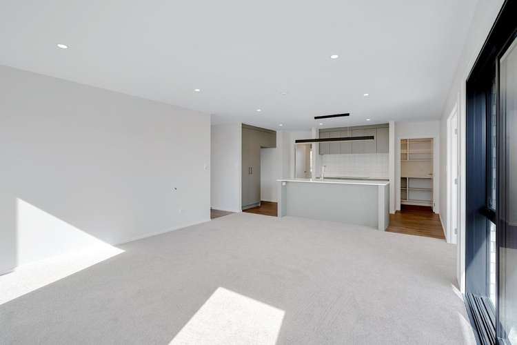 9 Warren Lane 10767_4