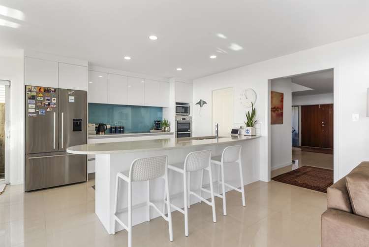 85 Karewa Parade Papamoa_14