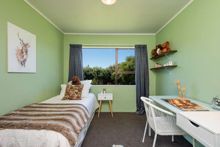 90 Tweed Road Papakowhai_16