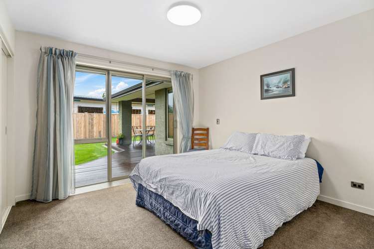 992 Aubrey Road Albert Town_14