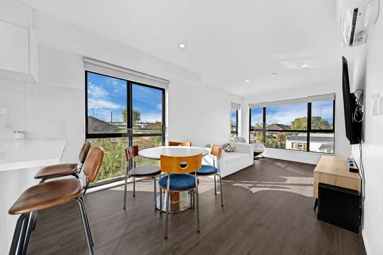 8/45 Dale Crescent Pakuranga_11