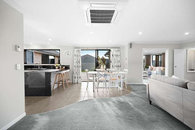 6 Compton Grove Huntington_4